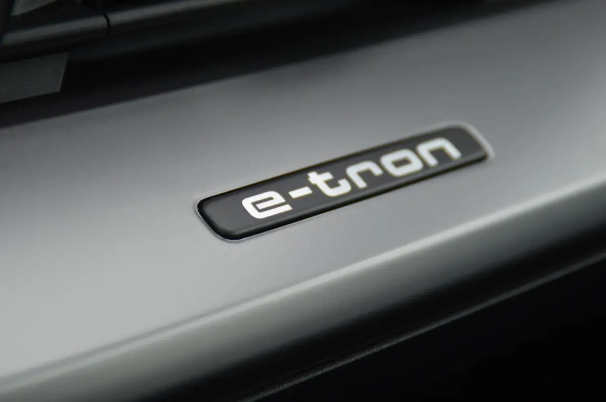50 quattro S edition 77 kWh