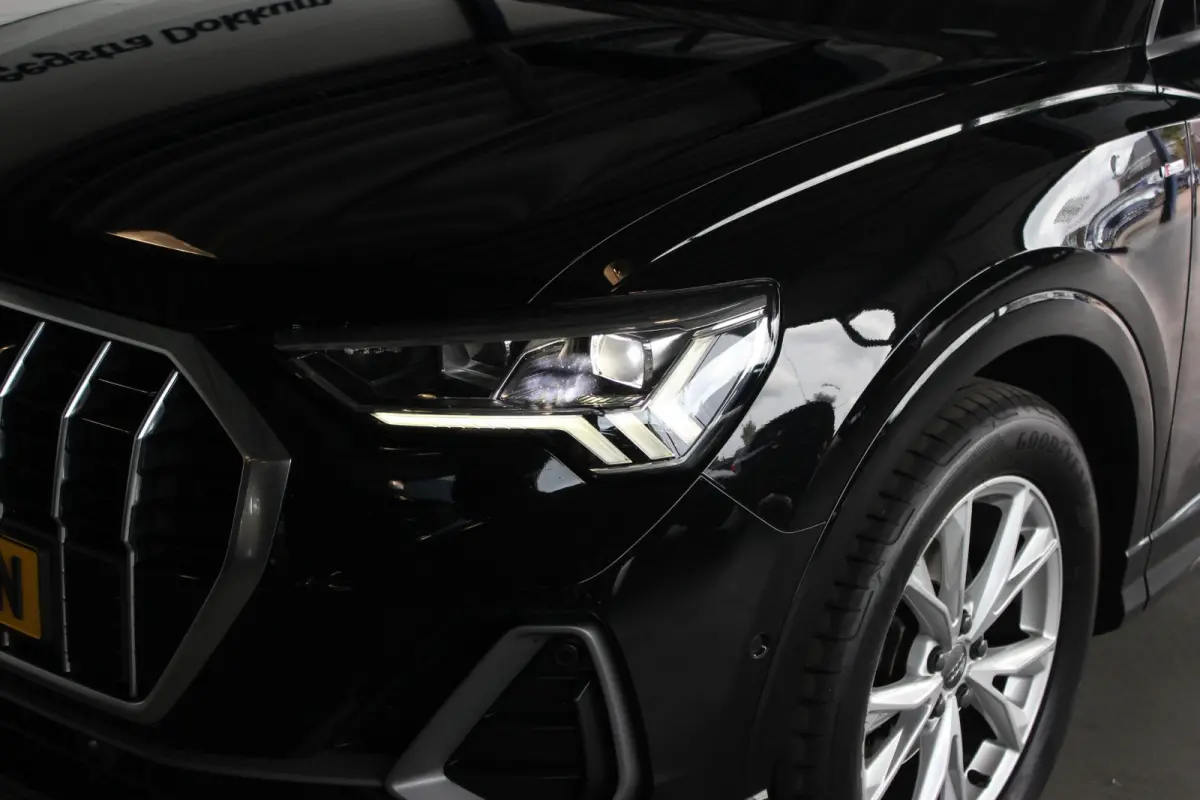 35 TFSI S-Line Trekhaak | LED Matrix | Carplay | Adapt. Cruise | Navi | Bluetooth | Sportstoelen | 18" LMV | PDC V+A