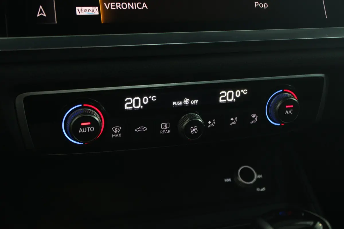 35 TFSI S-Line Trekhaak | LED Matrix | Carplay | Adapt. Cruise | Navi | Bluetooth | Sportstoelen | 18" LMV | PDC V+A