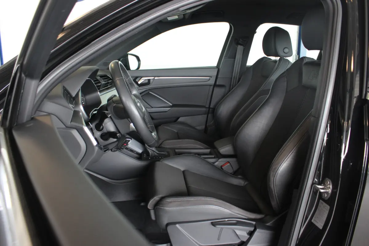 35 TFSI S-Line Trekhaak | LED Matrix | Carplay | Adapt. Cruise | Navi | Bluetooth | Sportstoelen | 18" LMV | PDC V+A