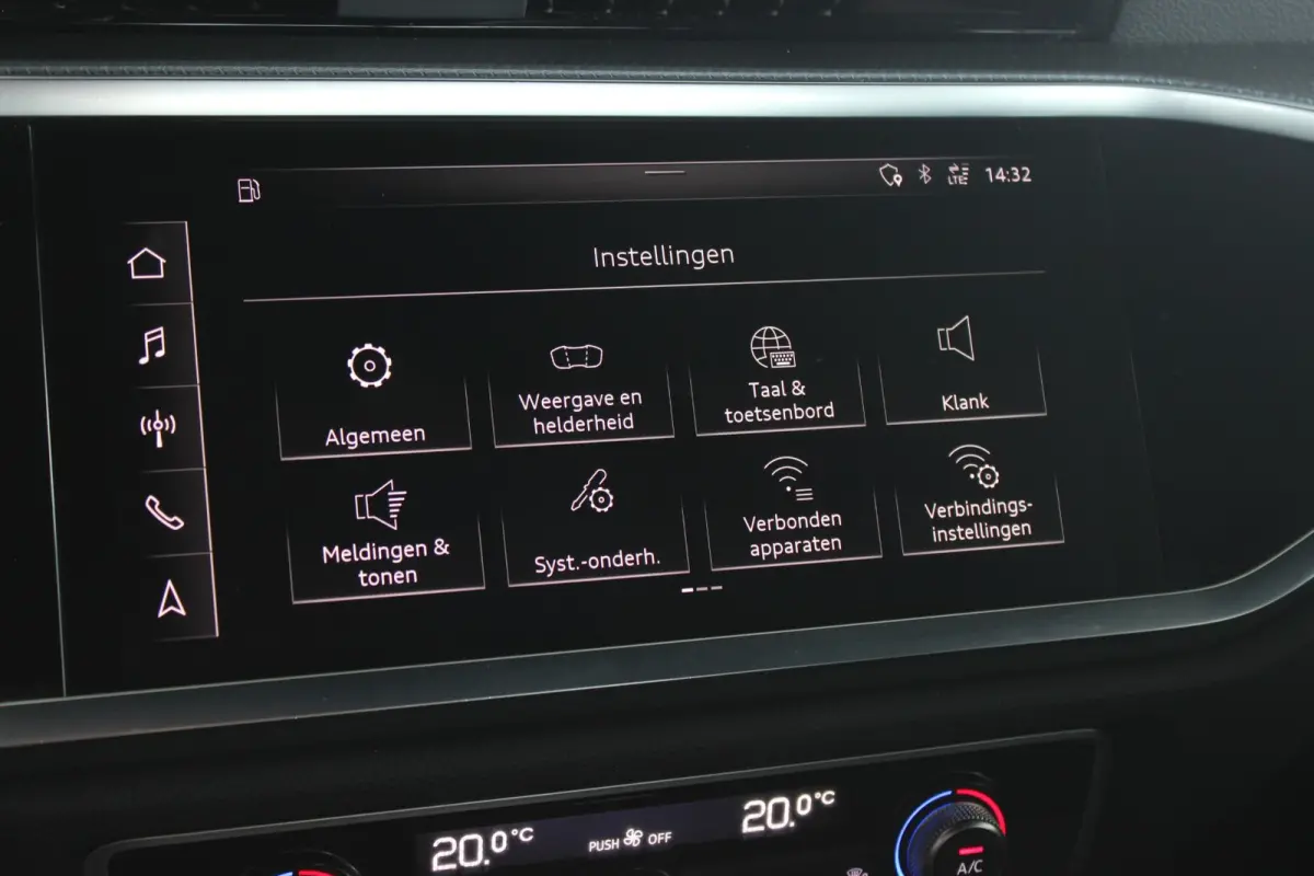 35 TFSI S-Line Trekhaak | LED Matrix | Carplay | Adapt. Cruise | Navi | Bluetooth | Sportstoelen | 18" LMV | PDC V+A