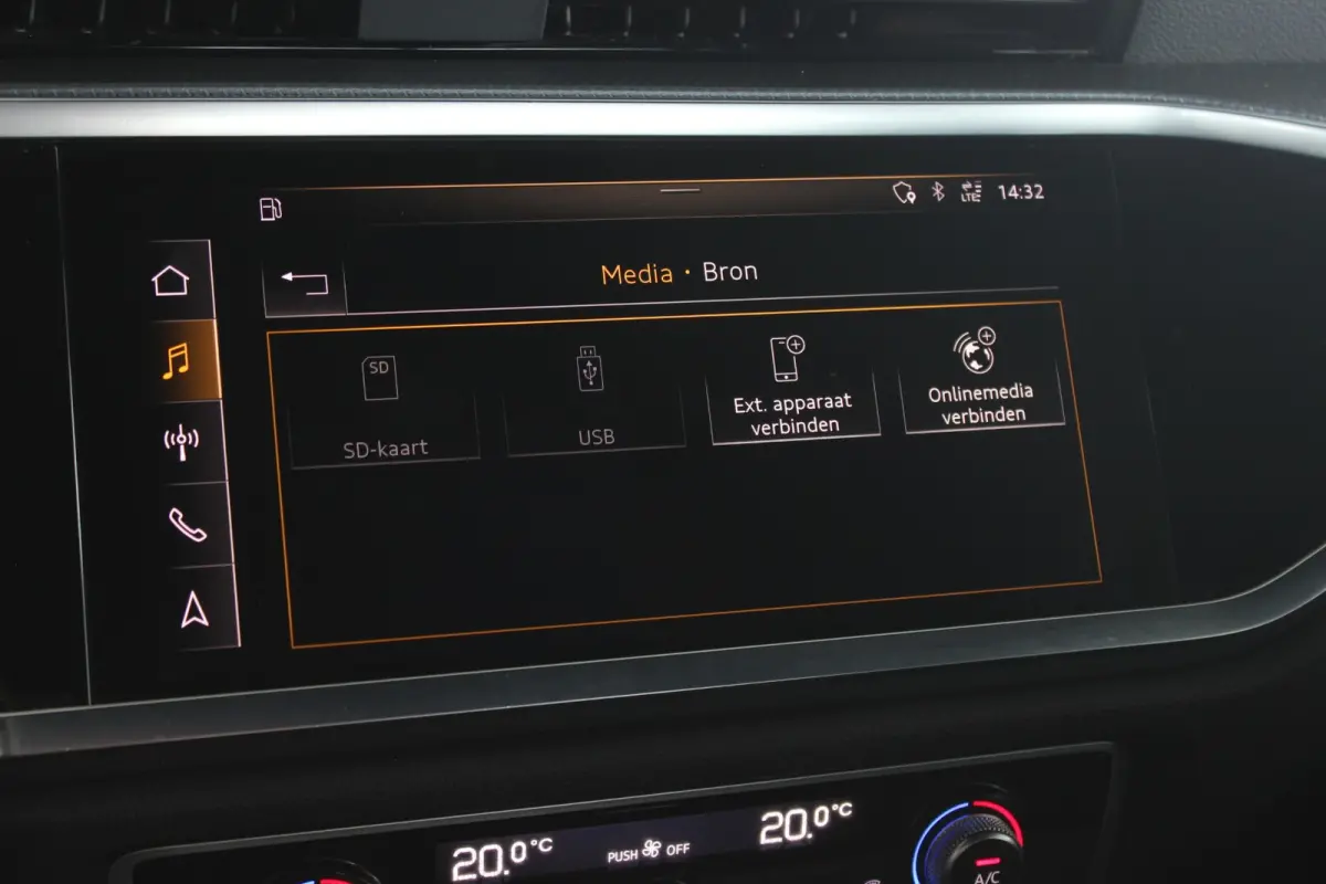 35 TFSI S-Line Trekhaak | LED Matrix | Carplay | Adapt. Cruise | Navi | Bluetooth | Sportstoelen | 18" LMV | PDC V+A