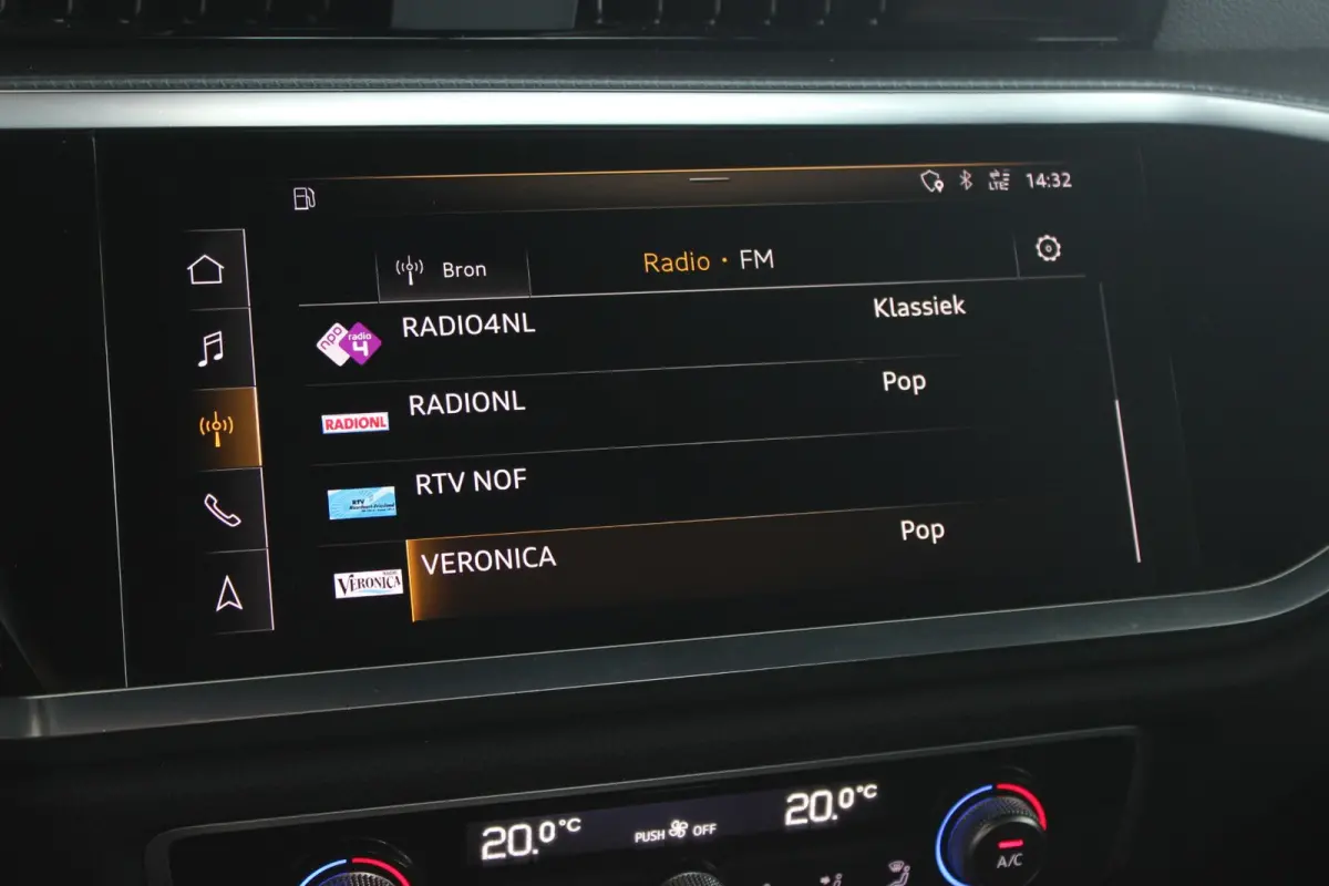 35 TFSI S-Line Trekhaak | LED Matrix | Carplay | Adapt. Cruise | Navi | Bluetooth | Sportstoelen | 18" LMV | PDC V+A