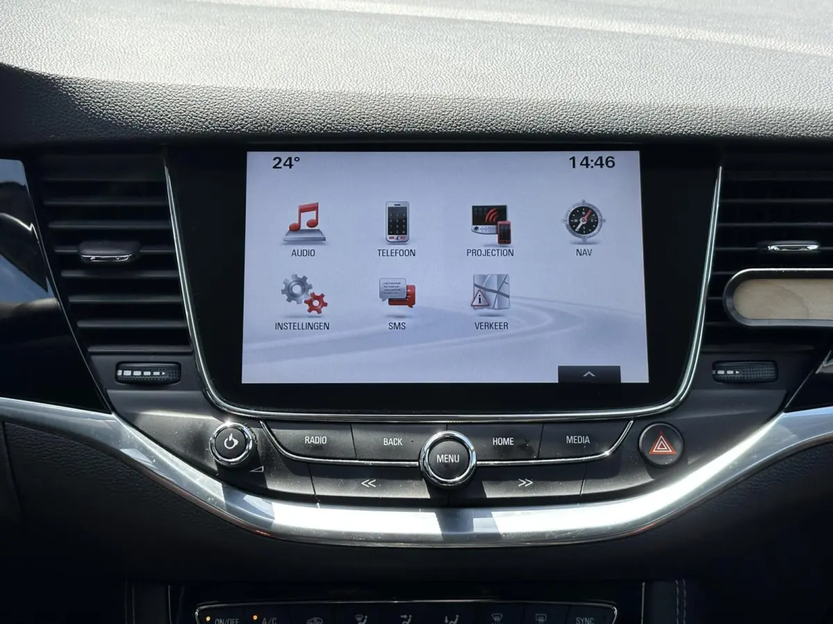 1.4 Innovation, Camera, PDC, Carplay, OpelEye etc