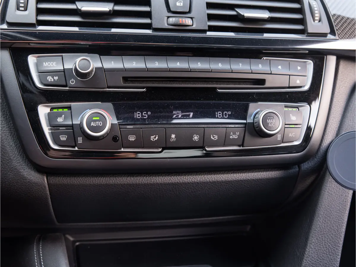 M4 500PK, Carbon pakket, Carplay, M Performance Uitlaat Systeem, HARMAN/KARDON