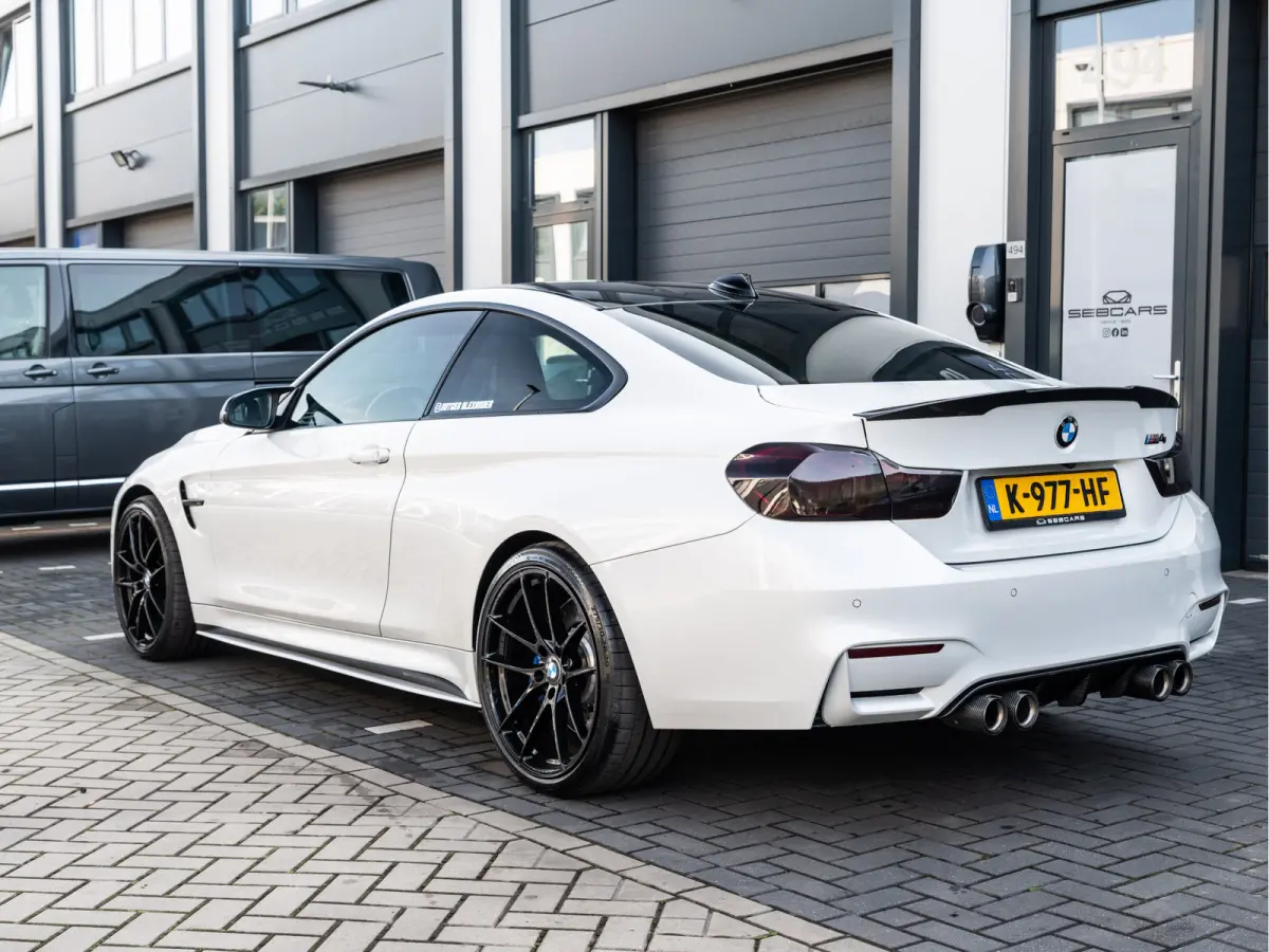 M4 500PK, Carbon pakket, Carplay, M Performance Uitlaat Systeem, HARMAN/KARDON