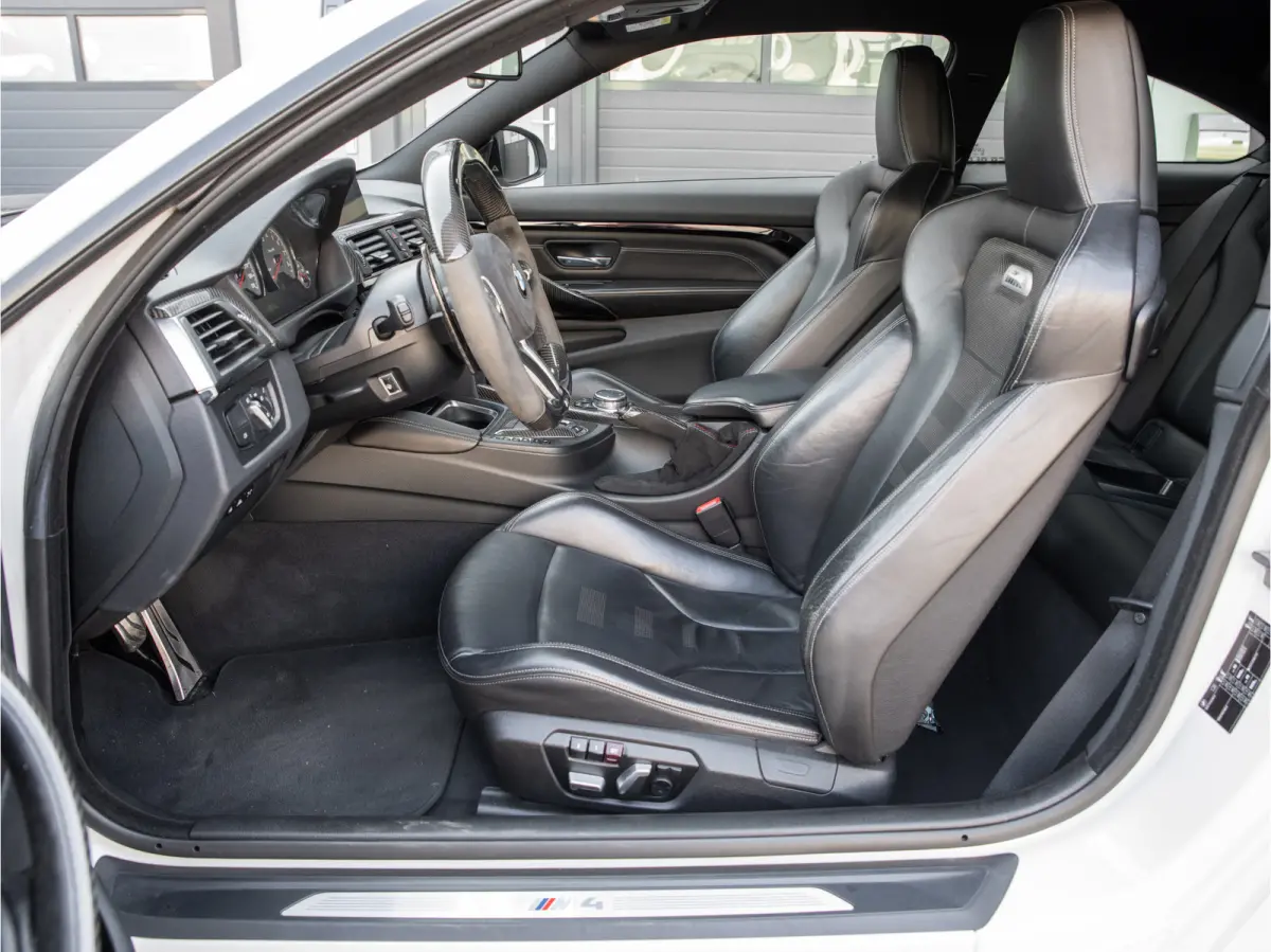 M4 500PK, Carbon pakket, Carplay, M Performance Uitlaat Systeem, HARMAN/KARDON