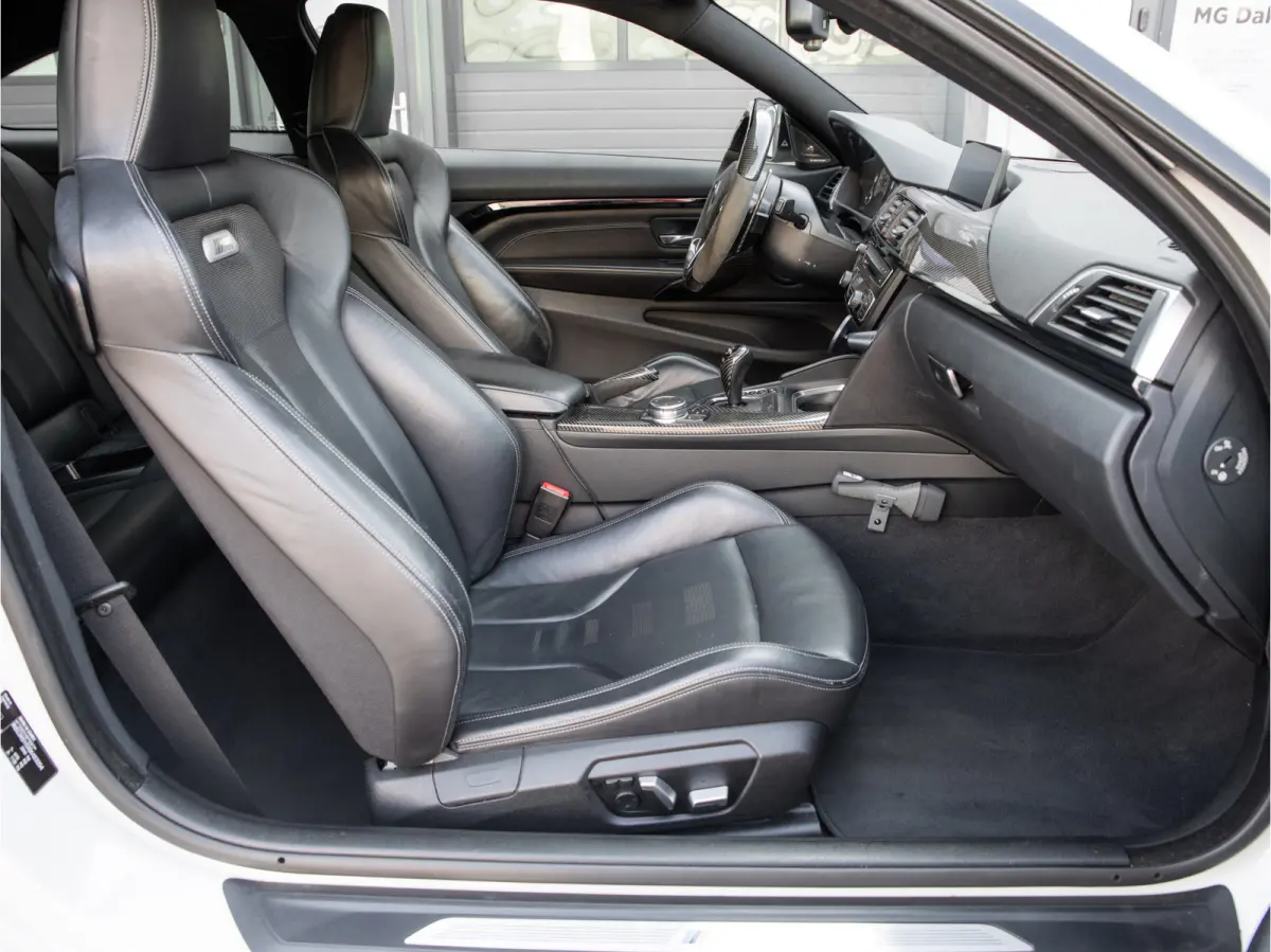M4 500PK, Carbon pakket, Carplay, M Performance Uitlaat Systeem, HARMAN/KARDON
