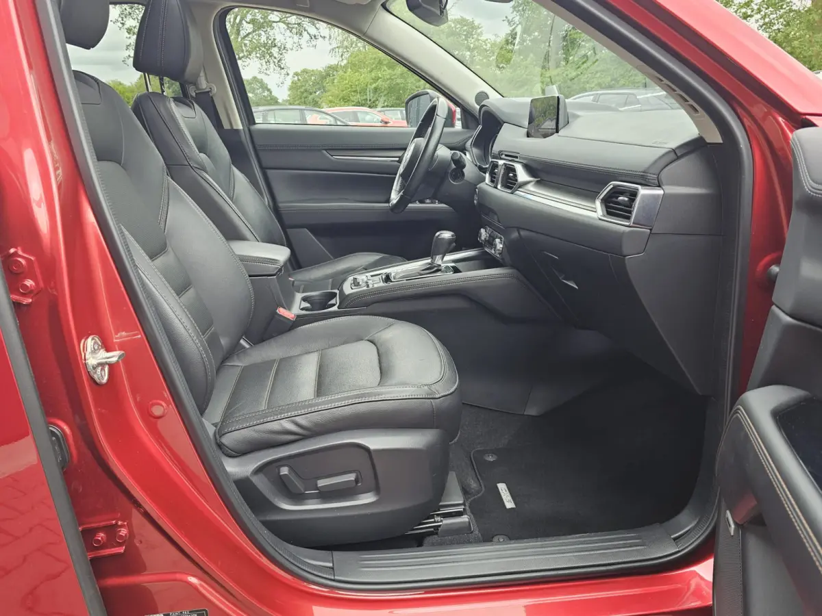 2.0 SkyActiv-G 160 GT-M 4WD | Automaat | Trekhaak | LED | Stuur & stoelverwarming | Leder | Schuif/kantel dak | HUD | Elek. achterklep | Elek. bestuurdersstoel + memory |