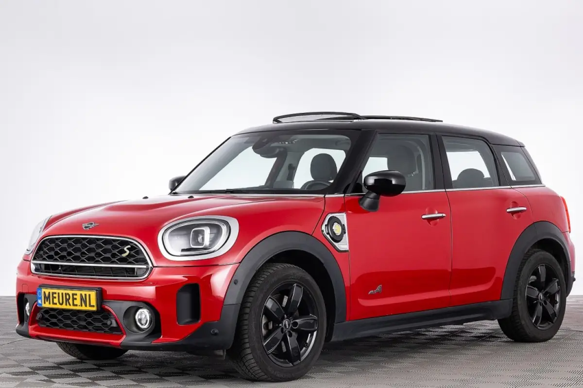 1.5 Cooper ALL4 | PANORAMADAK | ½ LEDER | harman/kardon | Head-Up | NAVI | ECC | PHEV