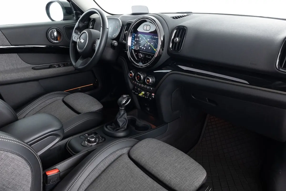 1.5 Cooper ALL4 | PANORAMADAK | ½ LEDER | harman/kardon | Head-Up | NAVI | ECC | PHEV