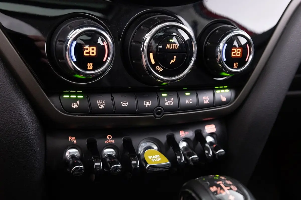 1.5 Cooper ALL4 | PANORAMADAK | ½ LEDER | harman/kardon | Head-Up | NAVI | ECC | PHEV