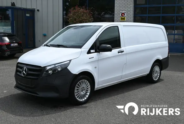 112 Facelift L2 60 kWh Pro Snellader, Smartphone integratiepakket, Leder stuur, Winter pakket, Etc.