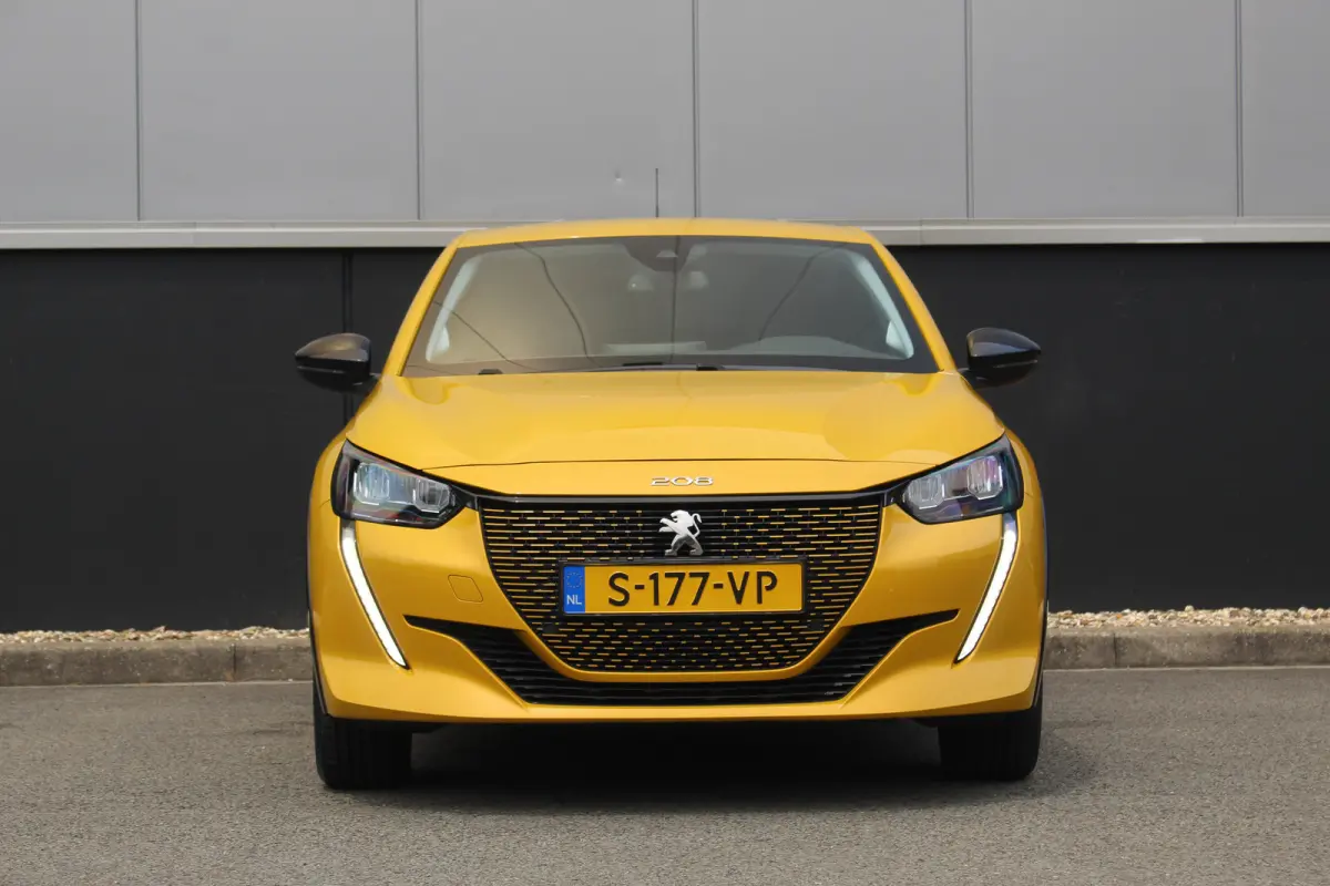 EV Allure Pack 50 kWh 3-Fase | Camera | CarPlay | Climate& Cruise C. | PDC V&A | 16" LMV | 3-Fase | Camera | CarPlay | Climate& Cruise C. | PDC V&A | 16" LMV |