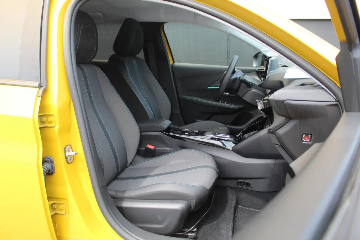 EV Allure Pack 50 kWh 3-Fase | Camera | CarPlay | Climate& Cruise C. | PDC V&A | 16" LMV | 3-Fase | Camera | CarPlay | Climate& Cruise C. | PDC V&A | 16" LMV |