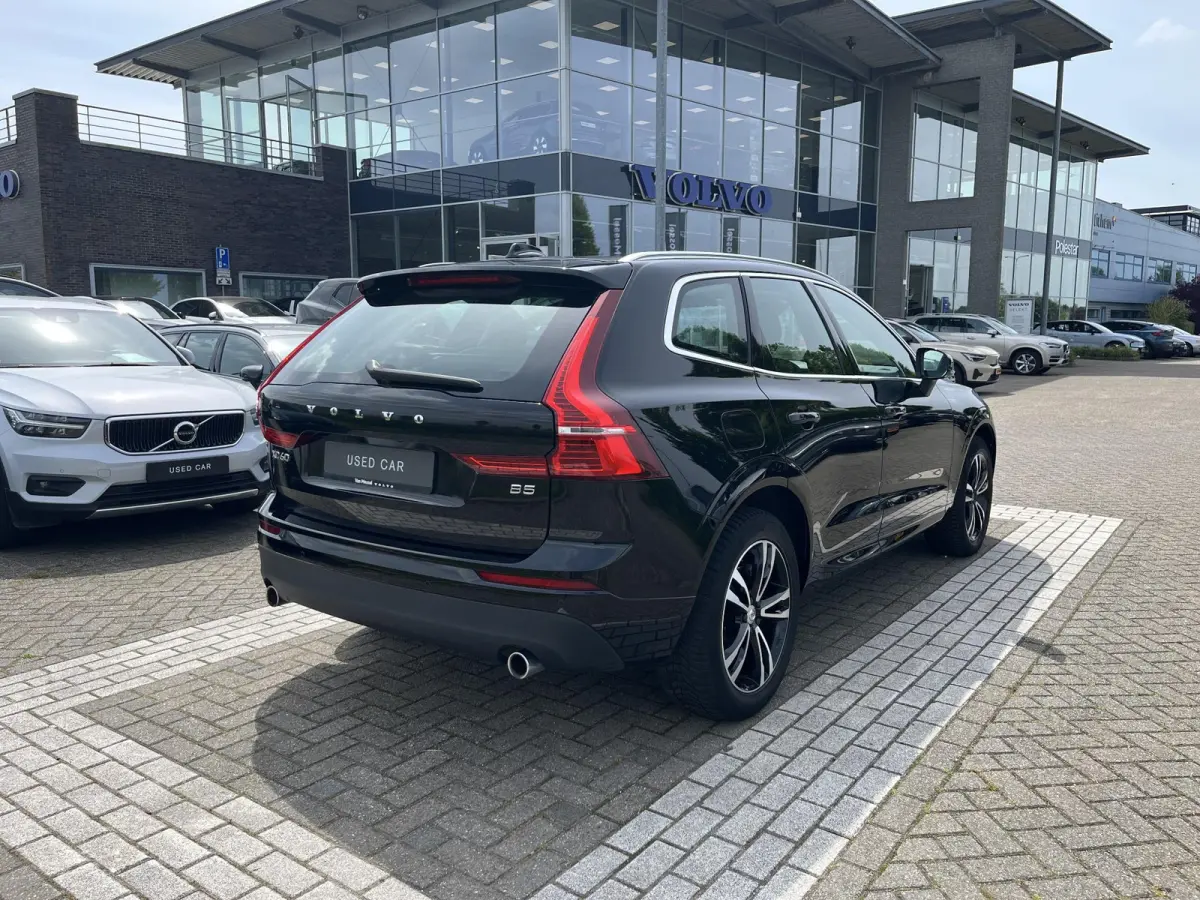 B5 Inscription | Trekhaak | Stoel- en Stuurverwarming | Apple Carplay | Keyless Entry | Parkeercamera |