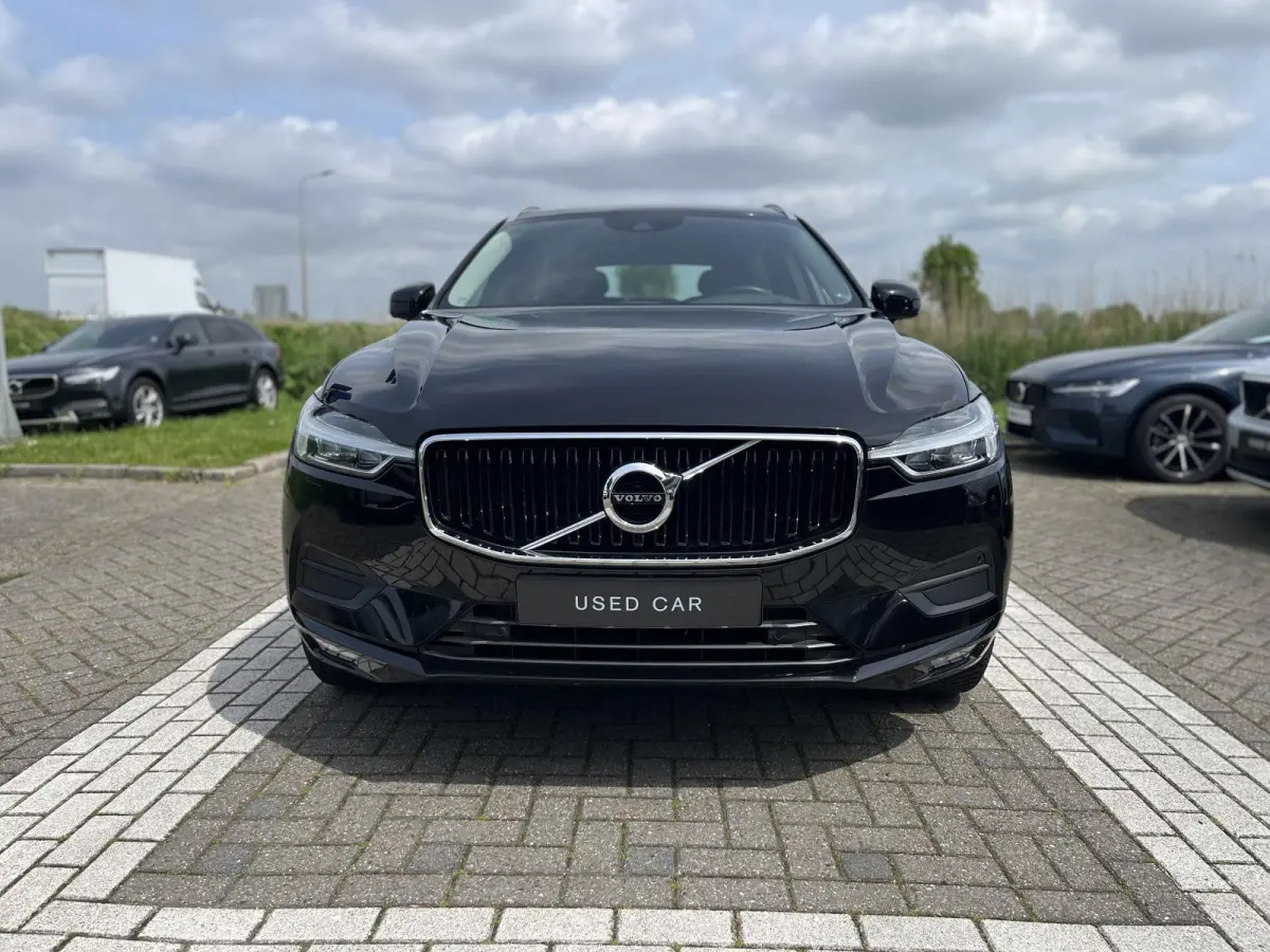 B5 Inscription | Trekhaak | Stoel- en Stuurverwarming | Apple Carplay | Keyless Entry | Parkeercamera |
