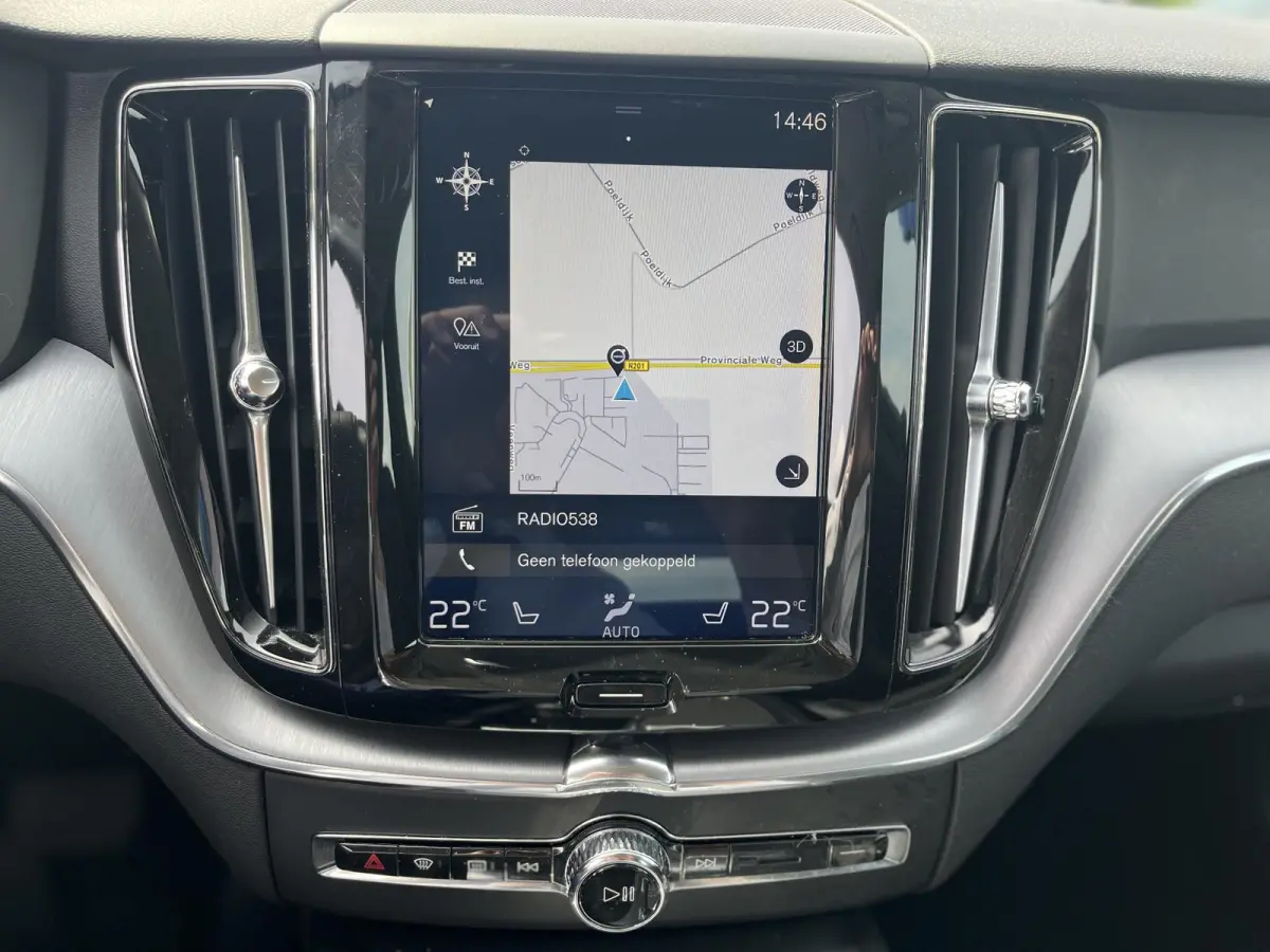 B5 Inscription | Trekhaak | Stoel- en Stuurverwarming | Apple Carplay | Keyless Entry | Parkeercamera |