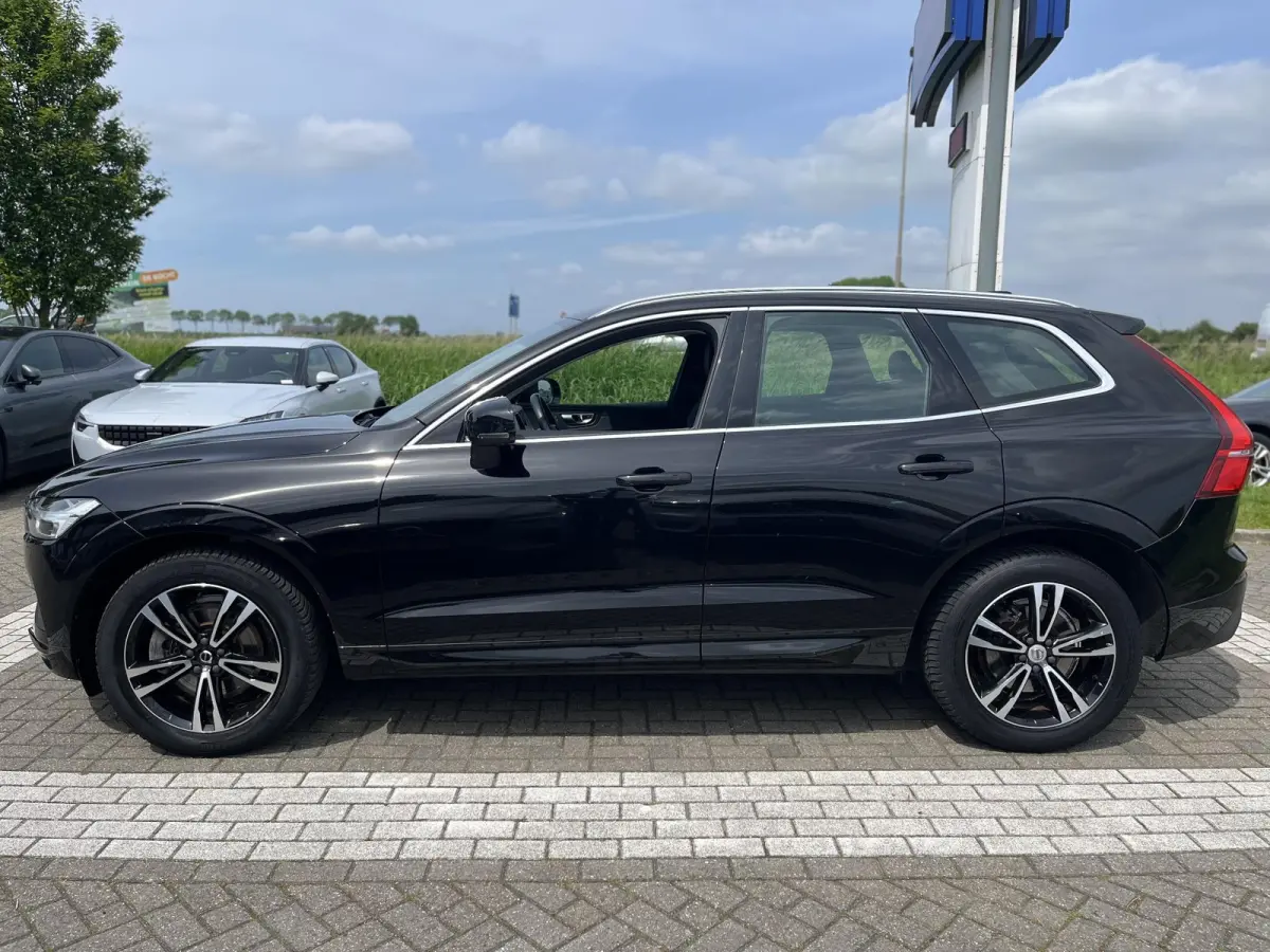 B5 Inscription | Trekhaak | Stoel- en Stuurverwarming | Apple Carplay | Keyless Entry | Parkeercamera |
