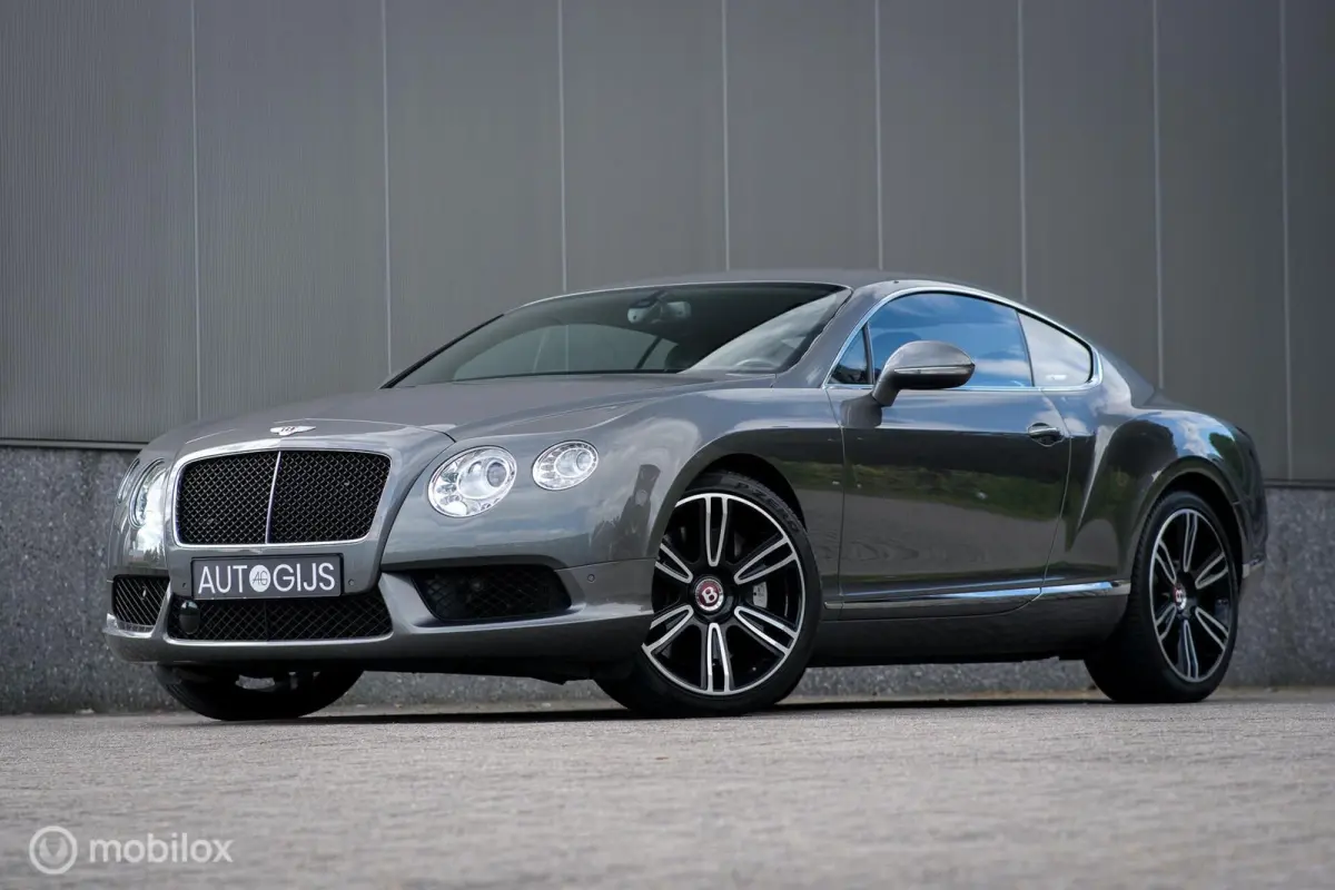 4.0 V8 508 pk | Youngtimer | LED | Facelift | Camera | Carplay |