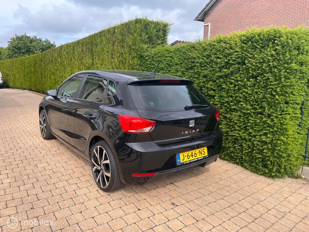 1.0 TSI Style Business Intense slechts 73.000 km