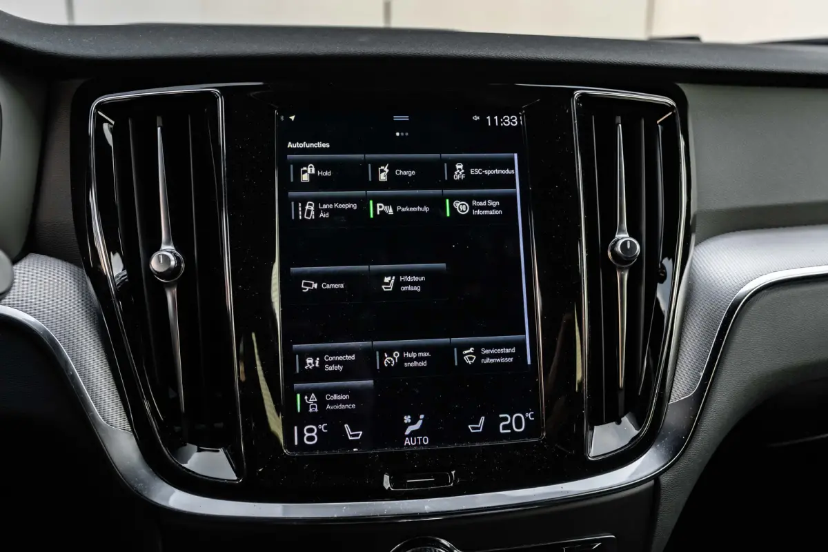 2.0 T8 Recharge AWD R-Design 390Pk | Trekhaak | SOH 91% |  Achteruitrijcamera | Apple carplay Android Auto | Stoel/stuurverwarming | 19"LMV