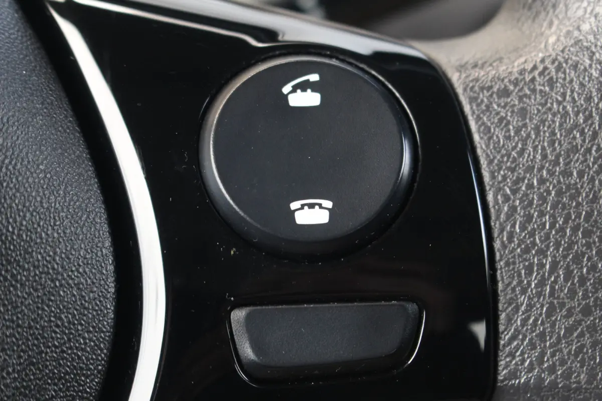 1.0 e-VTi Active | Airco | Bluetooth | Elek. Ramen | Cent. Vergrendeling | Airco | Bluetooth | Elek. Ramen | Cent. Vergrendeling |