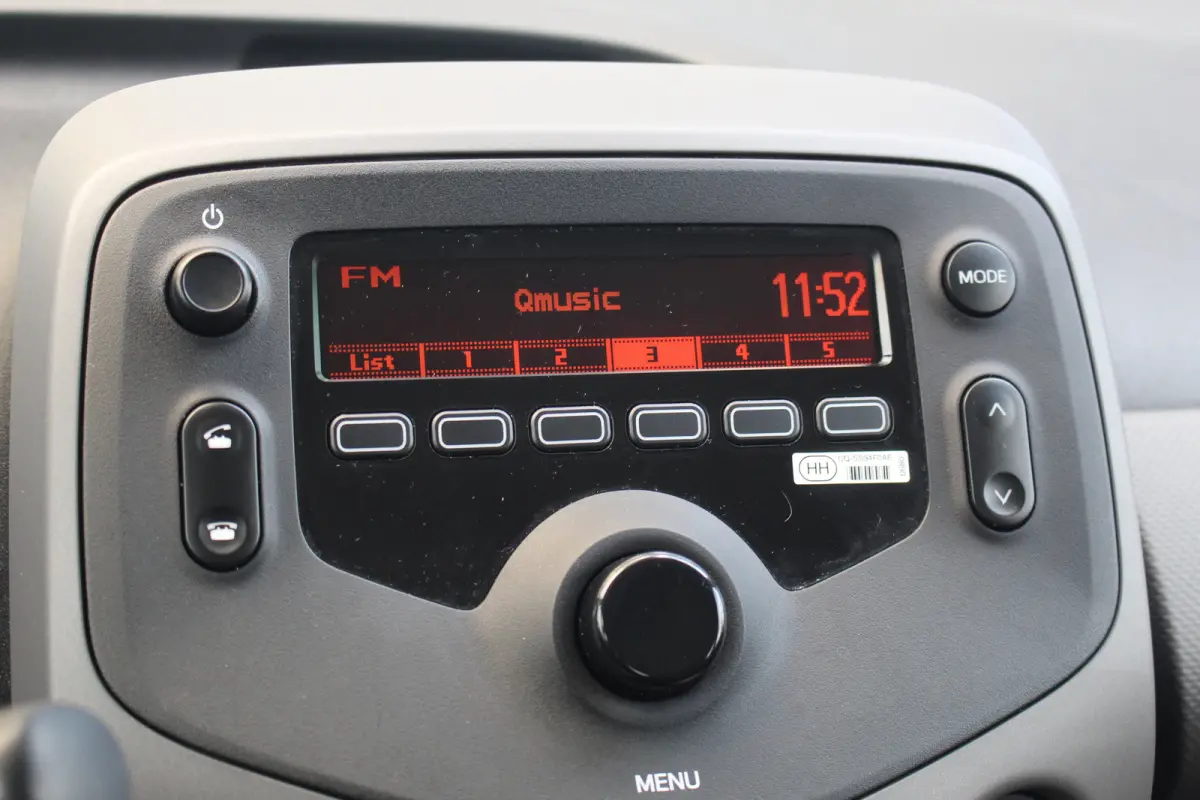 1.0 e-VTi Active | Airco | Bluetooth | Elek. Ramen | Cent. Vergrendeling | Airco | Bluetooth | Elek. Ramen | Cent. Vergrendeling |