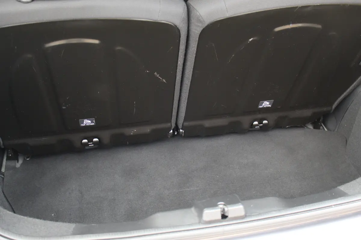 1.0 e-VTi Active | Airco | Bluetooth | Elek. Ramen | Cent. Vergrendeling | Airco | Bluetooth | Elek. Ramen | Cent. Vergrendeling |