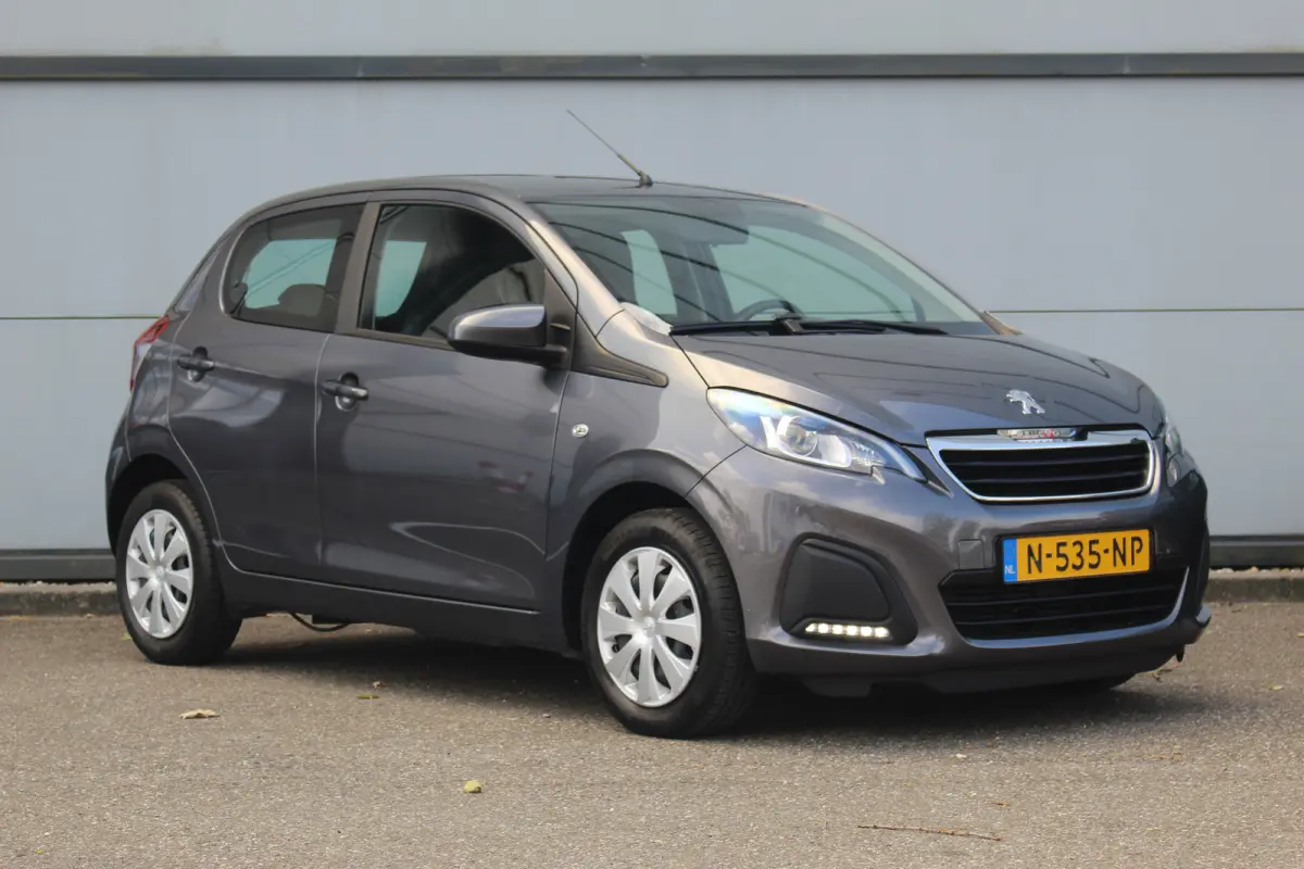 1.0 e-VTi Active | Airco | Bluetooth | Elek. Ramen | Cent. Vergrendeling | Airco | Bluetooth | Elek. Ramen | Cent. Vergrendeling |