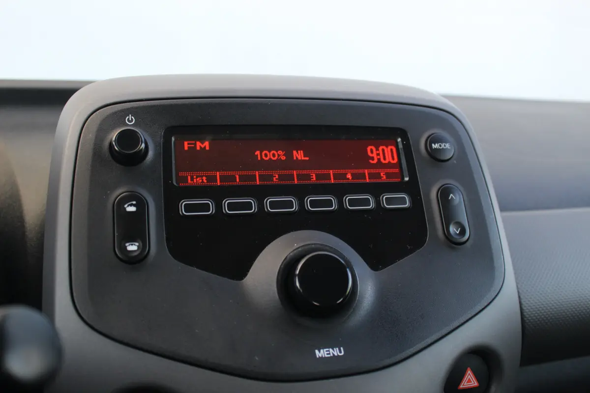 1.0 e-VTi Active | Airco | DAB | Centrale Deurvergrendeling | Bluetooth | Elek Ramen | Airco | DAB | Centrale Deurvergrendeling | Bluetooth | Elek Ramen |