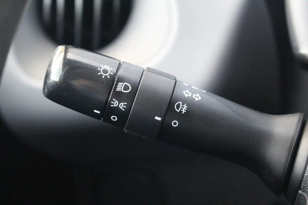 1.0 e-VTi Active | Airco | DAB | Centrale Deurvergrendeling | Bluetooth | Elek Ramen | Airco | DAB | Centrale Deurvergrendeling | Bluetooth | Elek Ramen |