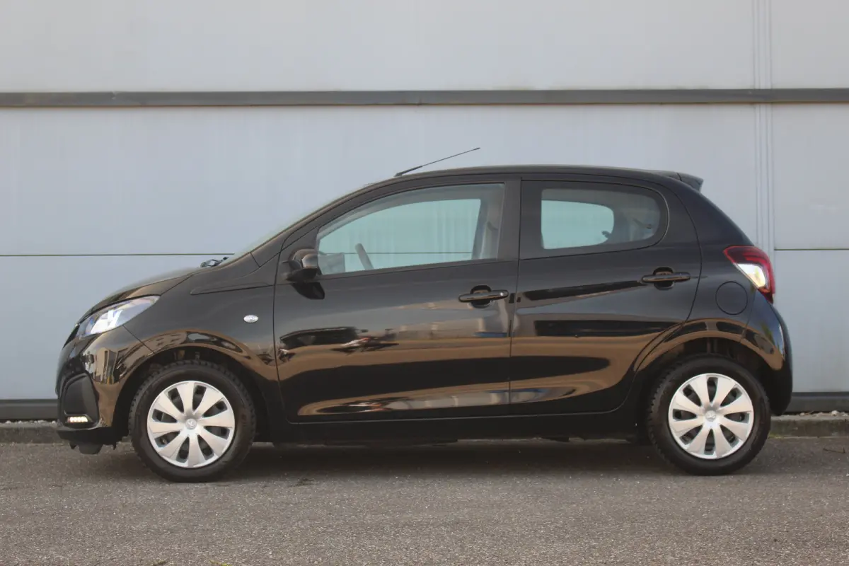 1.0 e-VTi Active | Airco | DAB | Centrale Deurvergrendeling | Bluetooth | Elek Ramen | Airco | DAB | Centrale Deurvergrendeling | Bluetooth | Elek Ramen |