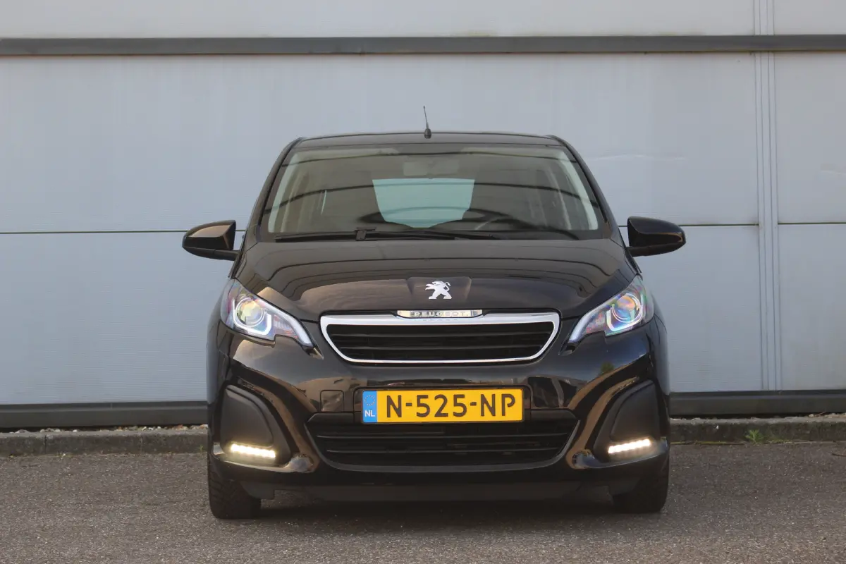 1.0 e-VTi Active | Airco | DAB | Centrale Deurvergrendeling | Bluetooth | Elek Ramen | Airco | DAB | Centrale Deurvergrendeling | Bluetooth | Elek Ramen |