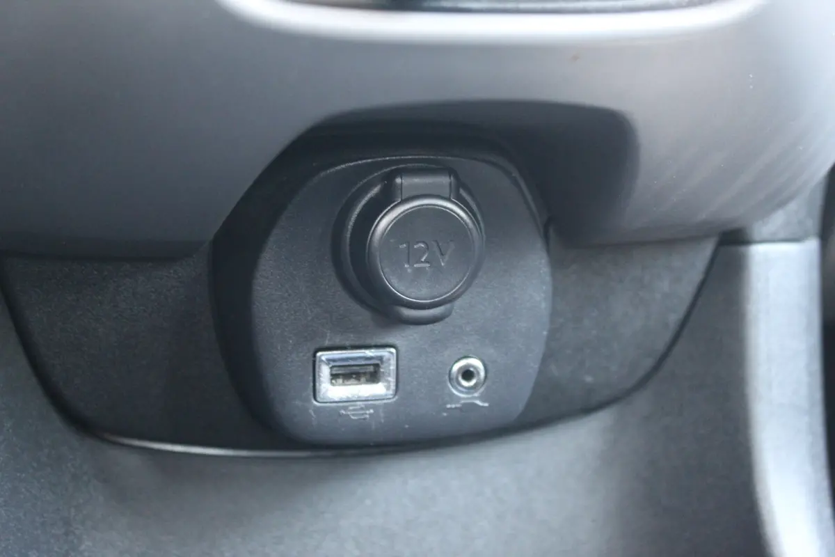 1.0 e-VTi Active | Airco | DAB | Centrale Deurvergrendeling | Bluetooth | Elek Ramen | Airco | DAB | Centrale Deurvergrendeling | Bluetooth | Elek Ramen |