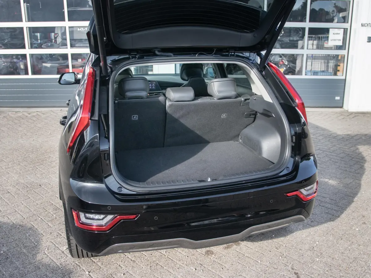Plus 64.8 kWh l Stoel Stuurverwarming l Lederlook bekleding l SOH 99,1% l