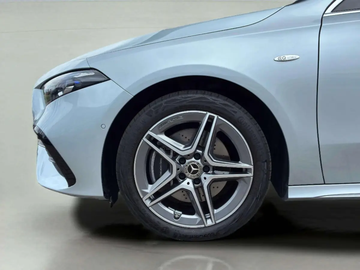 Hatchback 250 e Business Solution AMG | Panorama dak