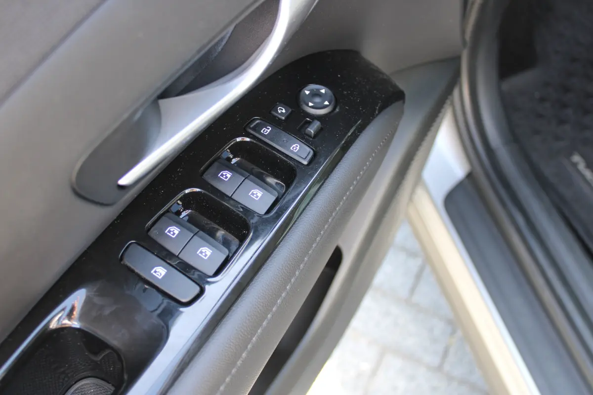 1.6 T-GDI PHEV Comfort Smart 4WD | Trekhaak | | Achteruitrijcamera | Airco (automatisch) | Apple Carplay/Android Auto|telefoonintegratie premium