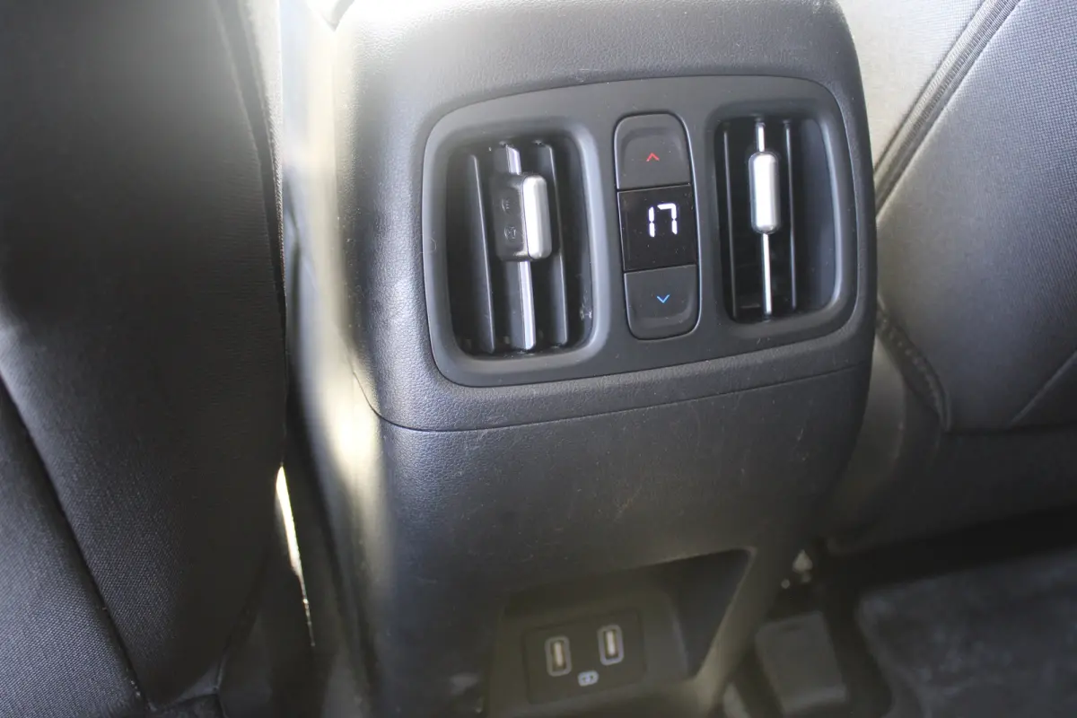 1.6 T-GDI PHEV Comfort Smart 4WD | Trekhaak | | Achteruitrijcamera | Airco (automatisch) | Apple Carplay/Android Auto|telefoonintegratie premium