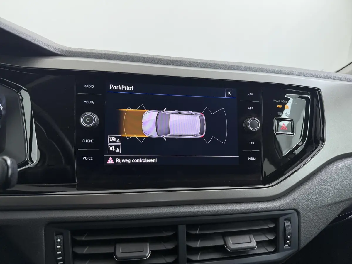 1.0 TSI Comfortline | Navigatie | Adaptieve Cruise | Parkeersensoren |