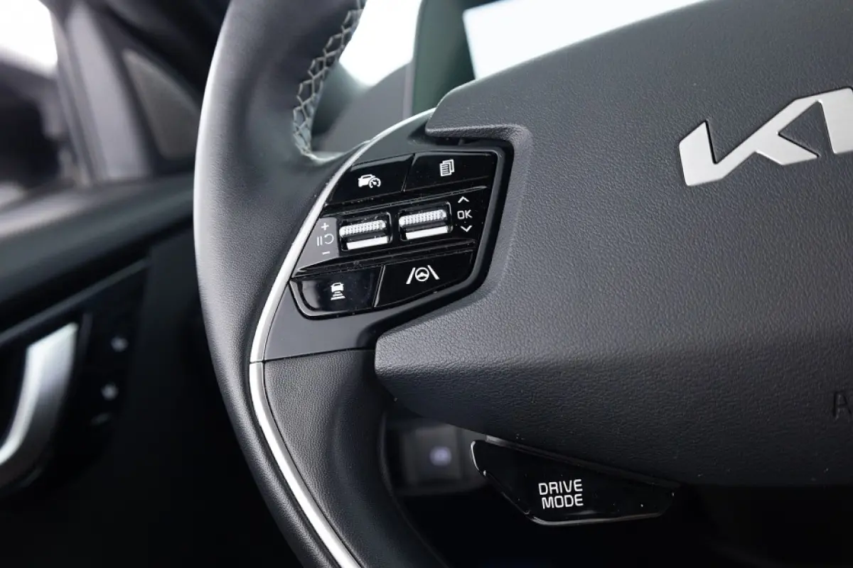 GT-Line 77.4 kWh | EL. Stoelen | Meridian Audio | Full LED | NAVI | ECC | VELGEN | SOH: 100% | !