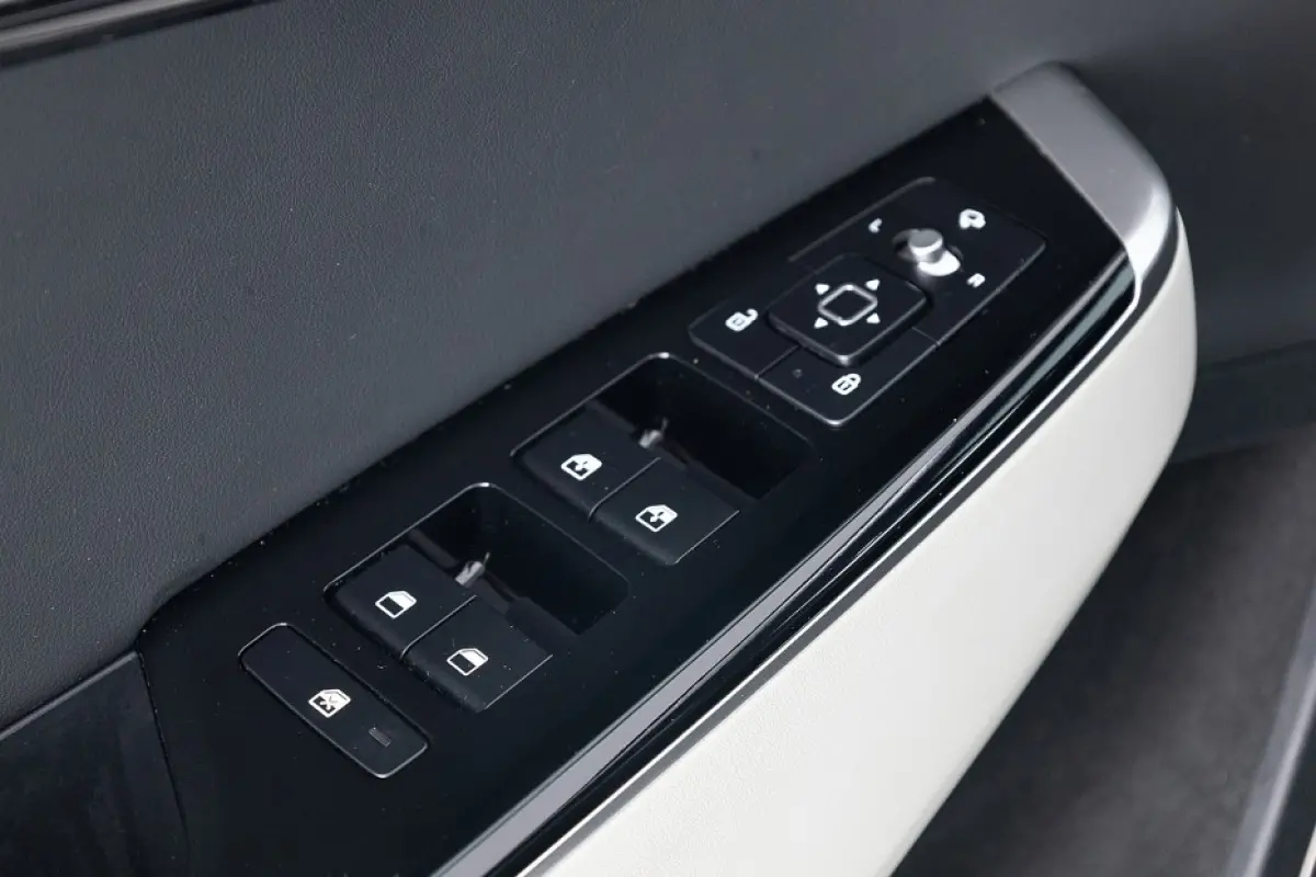 GT-Line 77.4 kWh | EL. Stoelen | Meridian Audio | Full LED | NAVI | ECC | VELGEN | SOH: 100% | !