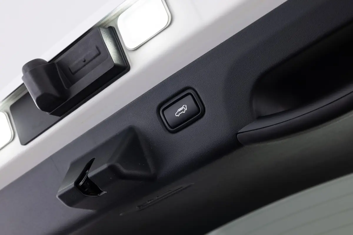 GT-Line 77.4 kWh | EL. Stoelen | Meridian Audio | Full LED | NAVI | ECC | VELGEN | SOH: 100% | !