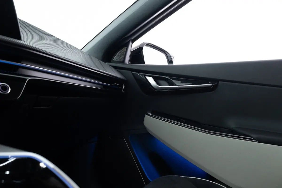 GT-Line 77.4 kWh | EL. Stoelen | Meridian Audio | Full LED | NAVI | ECC | VELGEN | SOH: 100% | !