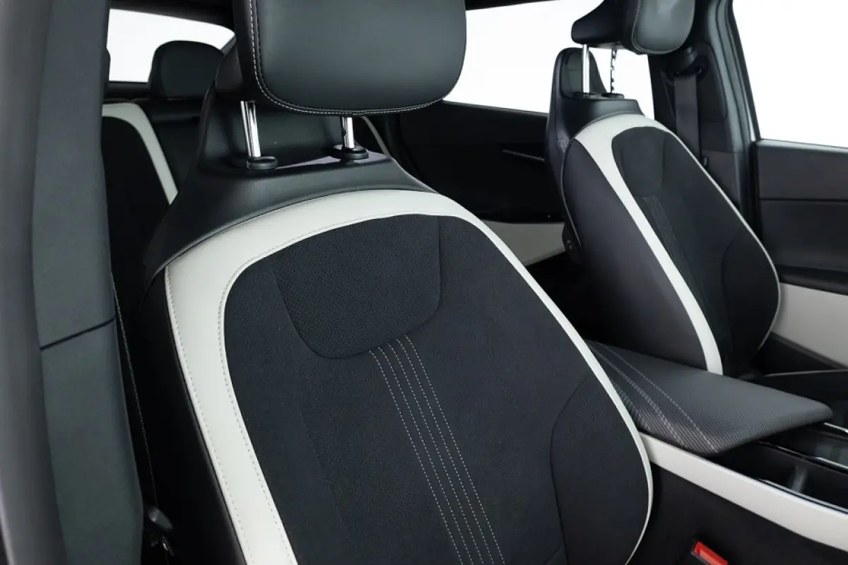 GT-Line 77.4 kWh | EL. Stoelen | Meridian Audio | Full LED | NAVI | ECC | VELGEN | SOH: 100% | !