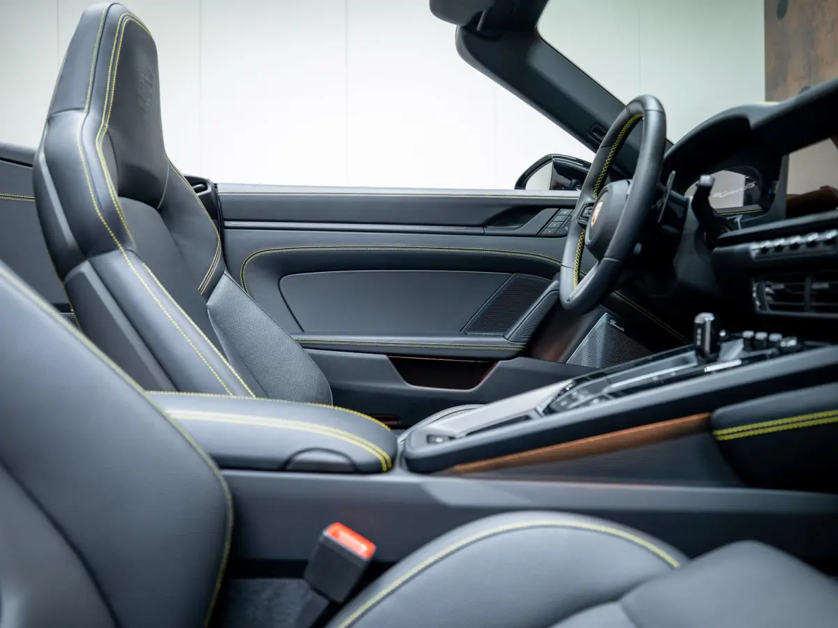3.6 T-Hybrid Carrera 4 GTS | PCCB | Burmester | Lift | InnoDrive | 18-weg | Carbon |