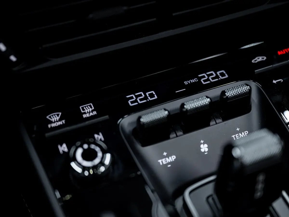 3.6 T-Hybrid Carrera 4 GTS | PCCB | Burmester | Lift | InnoDrive | 18-weg | Carbon |