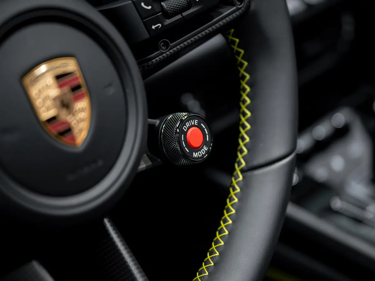3.6 T-Hybrid Carrera 4 GTS | PCCB | Burmester | Lift | InnoDrive | 18-weg | Carbon |