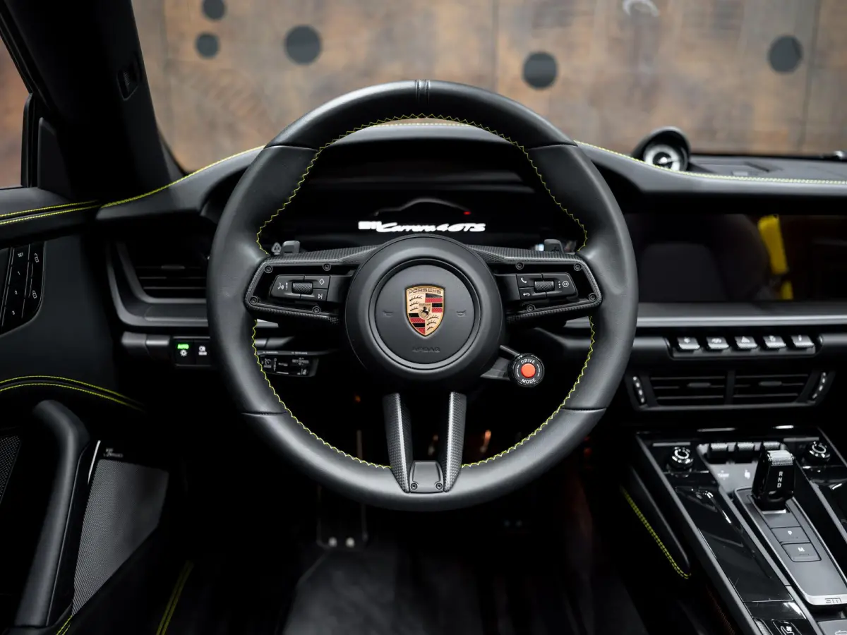 3.6 T-Hybrid Carrera 4 GTS | PCCB | Burmester | Lift | InnoDrive | 18-weg | Carbon |