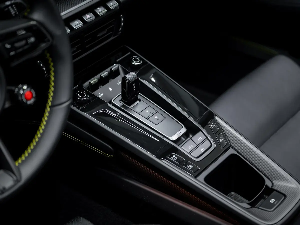 3.6 T-Hybrid Carrera 4 GTS | PCCB | Burmester | Lift | InnoDrive | 18-weg | Carbon |